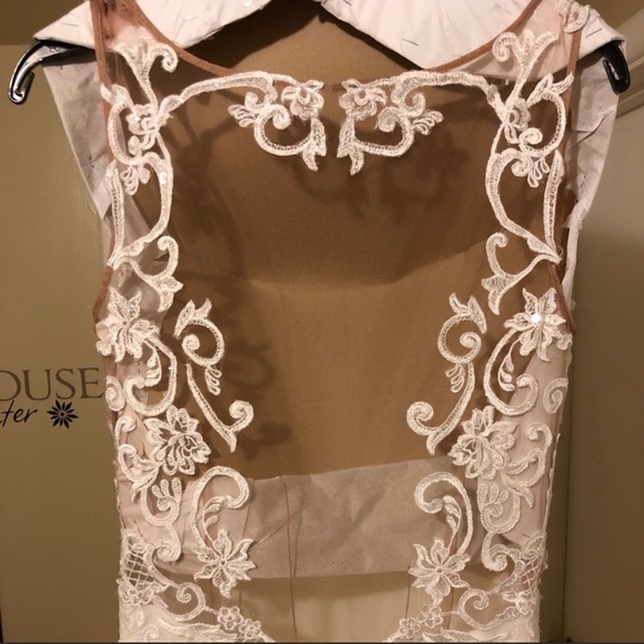 SOLD Galina Signature Wedding Dress - Picture 2 of 9